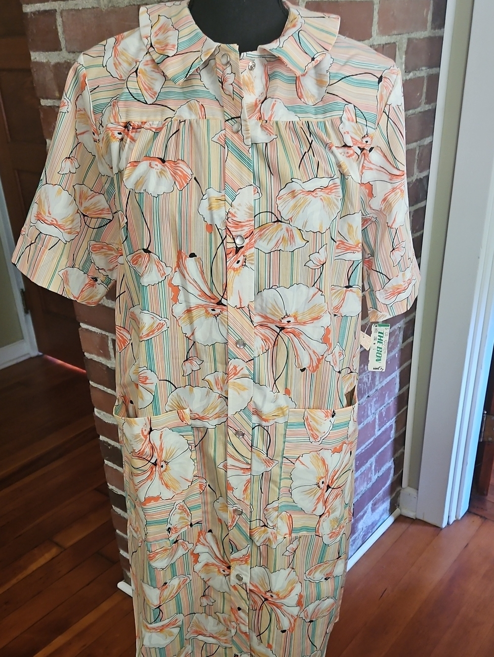 Vintage Striped Floral Snap Button-Front Dress in Cream, Peach & Mint